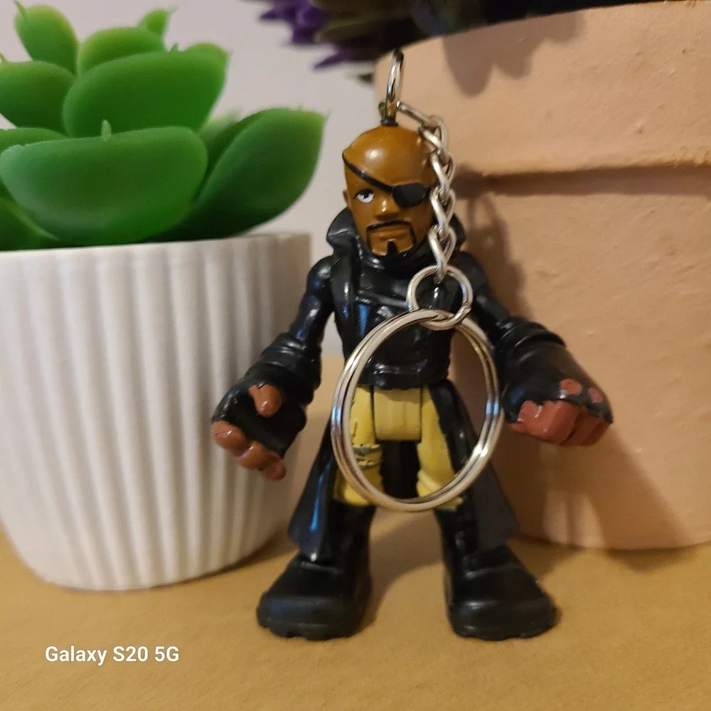Marvel‎ Nick Fury Action Figure Keychain Eye Patch Black Coat Collectible